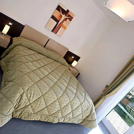 Hotel apartamentowy I Gabbiani 2*